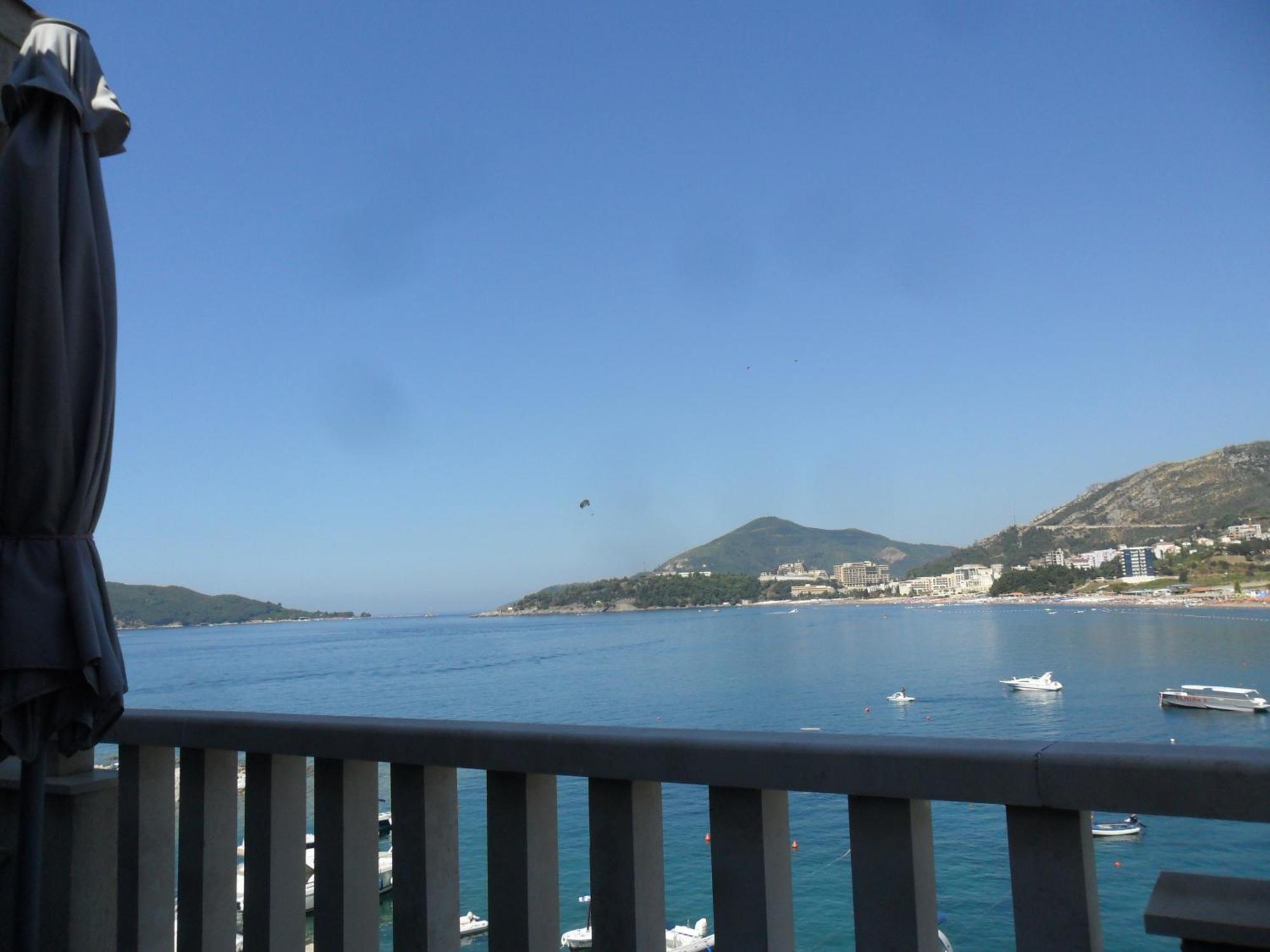 Apartments Paradiso Budva Buitenkant foto